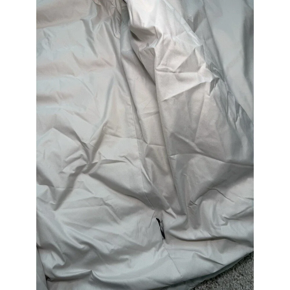 The North Face 550 Mens XLarge Cream Full Zip Goose Down Puffer Vest Versatile
